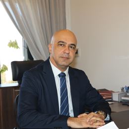 汽车销量疲软,特斯拉(TSLA.US)的未来是否依赖于AI梦?